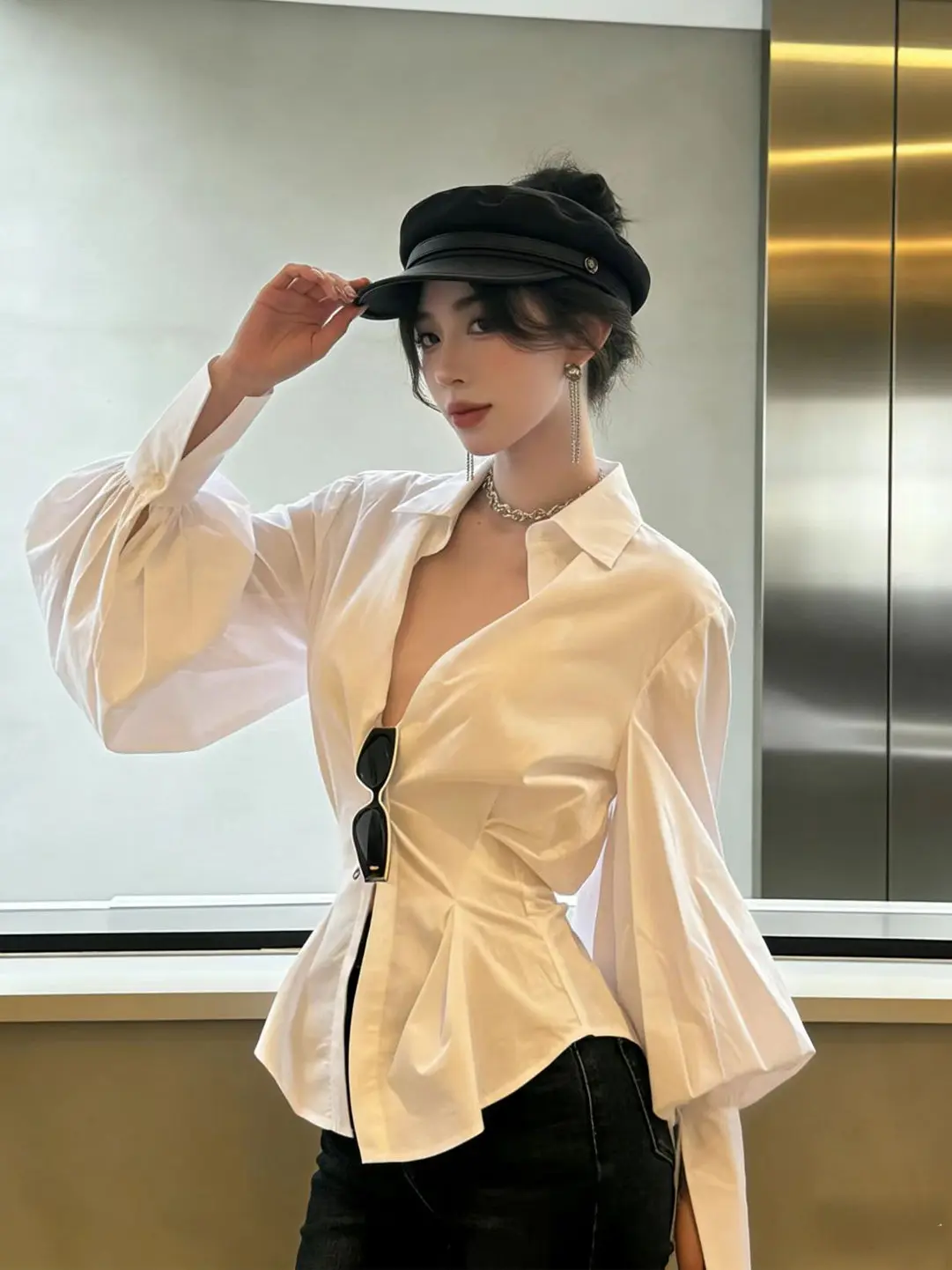 High-Quality White Long-Sleeve Women's Shirt Spring 2026 Casual Versatile Stylish Korean Style Commute Wind Polyester Fiber
High-Quality White Long-Sleeve Women's Shirt Spring 2026 Casual Versatile Stylish Korean Style Commute Wind Polyester Fiber