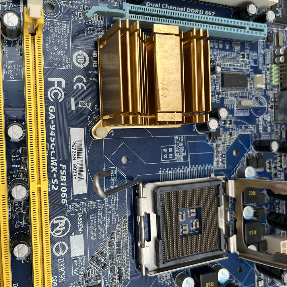 industrial computer motherboard LGA 775 GA-945GCMX-S2
industrial computer motherboard LGA 775 GA-945GCMX-S2