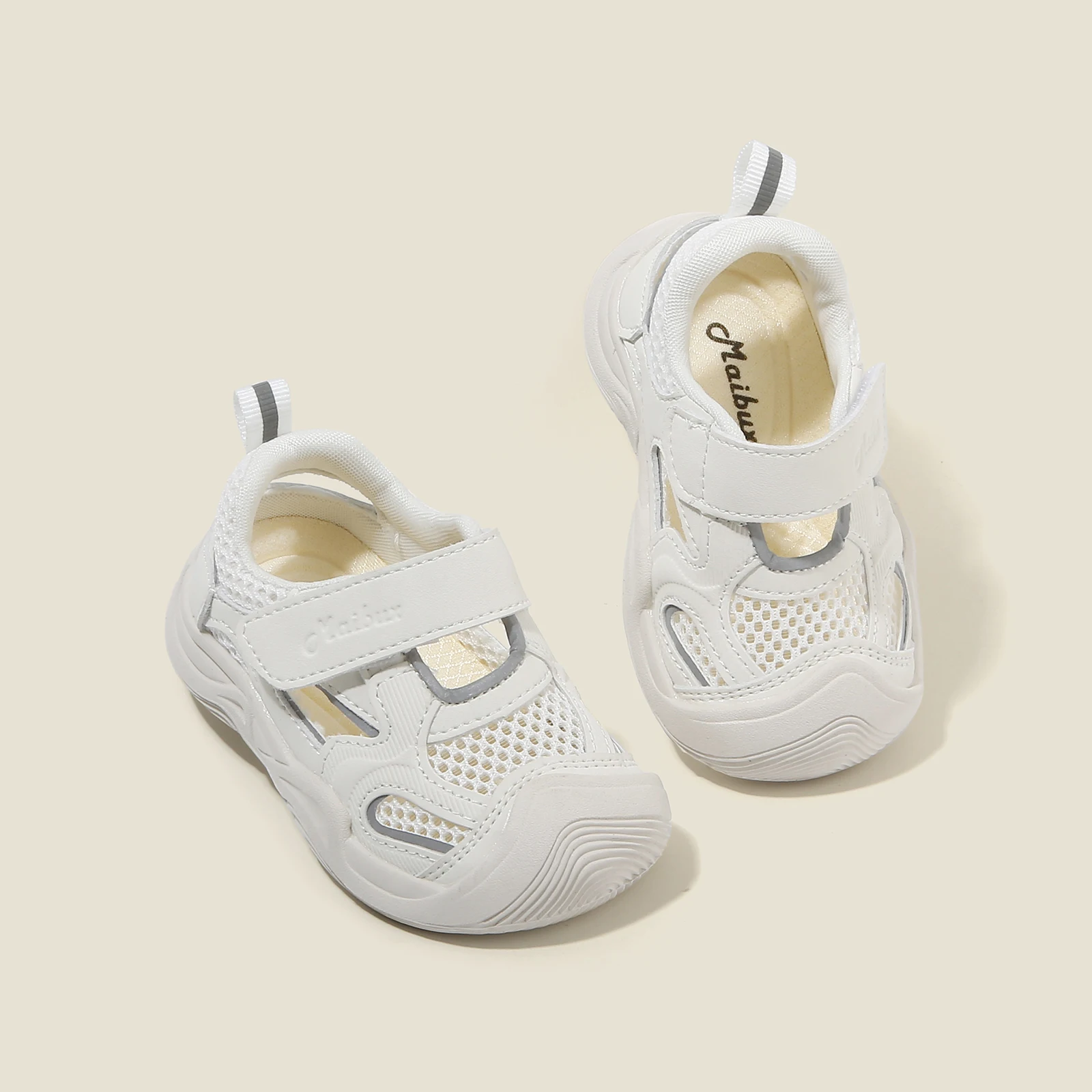 Simple Mesh Breathable and Not Stuffy Baby Children's Shoes with Velcro and Soft Anti-slip Soles for Boys and Girls
Simple Mesh Breathable and Not Stuffy Baby Children's Shoes with Velcro and Soft Anti-slip Soles for Boys and Girls