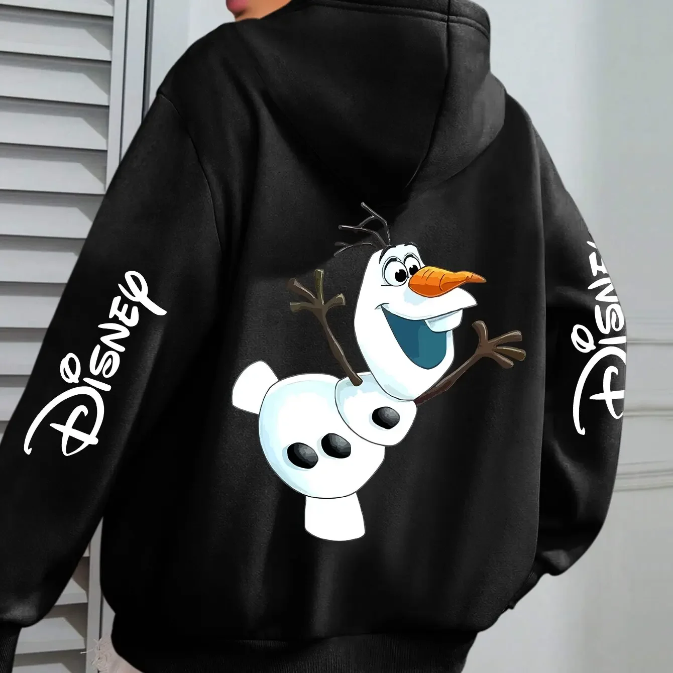 Повседневная толстовка Disney Snow Treasure in Frozen, толстовка с капюшоном и длинными рукавами, подходит для осенне-зимнего сезона
Повседневная толстовка Disney Snow Treasure in Frozen, толстовка с капюшоном и длинными рукавами, подходит для осенне-зимнего сезона
