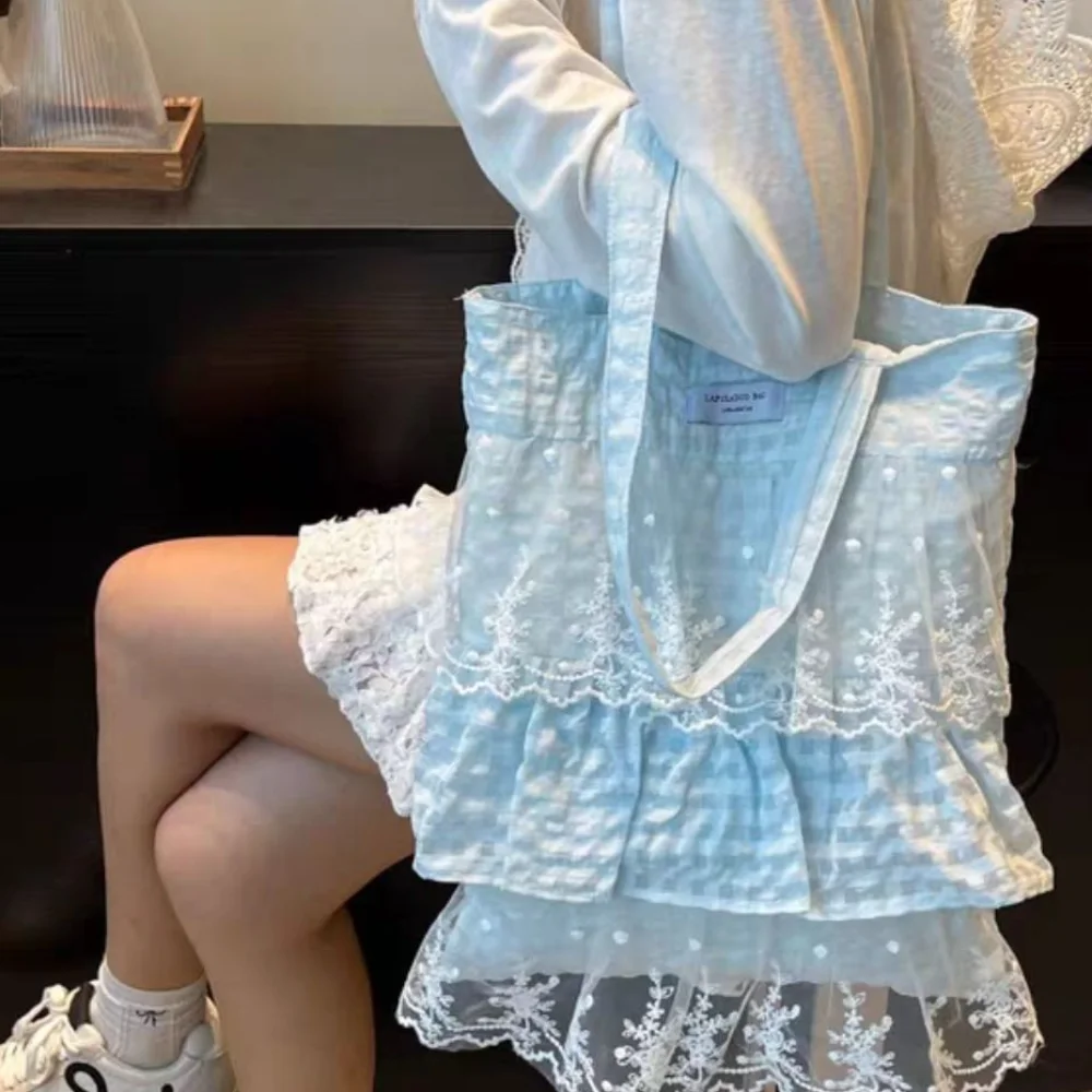 Casual Sweet Fresh Lace Handbag Cute Ruched Pastoral Style Ruffle Shoulder Bag Underarm Bag Bowknot Cloth Dumpling Bag Shopping
Casual Sweet Fresh Lace Handbag Cute Ruched Pastoral Style Ruffle Shoulder Bag Underarm Bag Bowknot Cloth Dumpling Bag Shopping