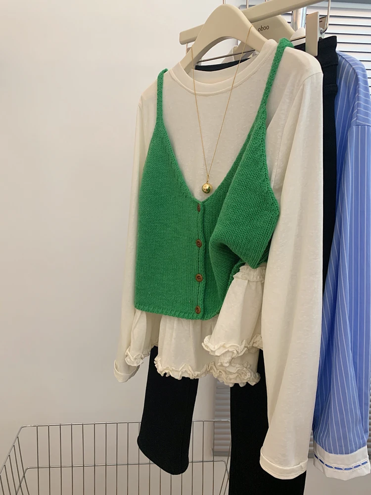 Green Knitted Strap Vest Women's Base Shirt Summer New Style V-neck Layering Trendy Korean Version Straight Cut Regular Thick...
Green Knitted Strap Vest Women's Base Shirt Summer New Style V-neck Layering Trendy Korean Version Straight Cut Regular Thick...
