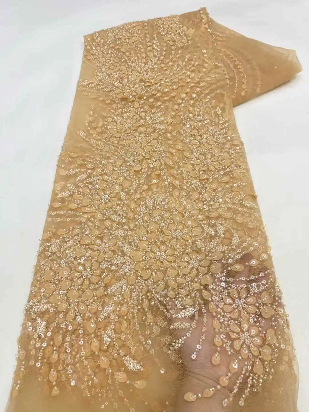 Sequins Latest Embroidery Beaded African Lace Fabric 5 Yards High Quality Nigerian Women Wedding French Tulle Lace Material
Sequins Latest Embroidery Beaded African Lace Fabric 5 Yards High Quality Nigerian Women Wedding French Tulle Lace Material