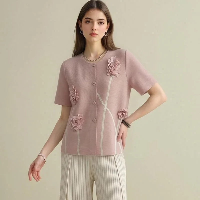 Miyake Pleated T-Shirt 2026 Summer New Short Sleeve Cardigan Floral Top Graceful Women's Lightweight Transparent Stretch Shirt
Miyake Pleated T-Shirt 2026 Summer New Short Sleeve Cardigan Floral Top Graceful Women's Lightweight Transparent Stretch Shirt