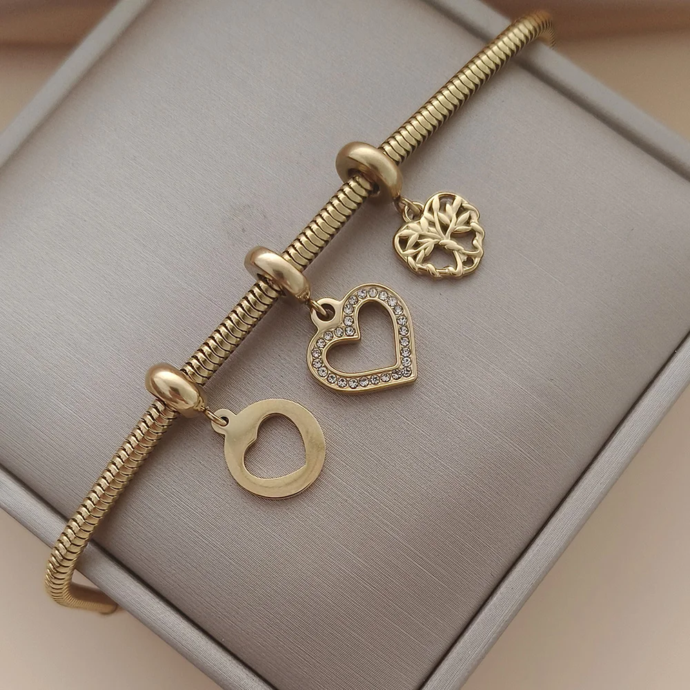 3 Pcs/lot Stainless Steel Charms Classics Love Heart Zircon Pendant Gold Plated Jewelry For Women Bracelet DIY Accessories
3 Pcs/lot Stainless Steel Charms Classics Love Heart Zircon Pendant Gold Plated Jewelry For Women Bracelet DIY Accessories