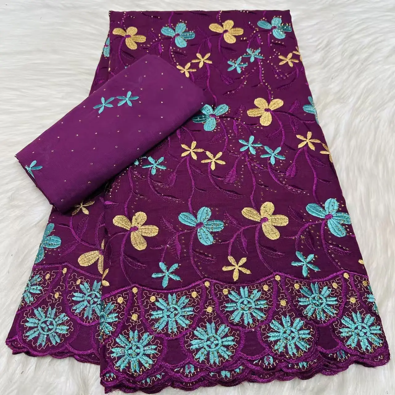 african fabric for women Swiss Voile Lace Embroidered Fabric High-Quality Nigerian Cotton for Women's Dresses
african fabric for women Swiss Voile Lace Embroidered Fabric High-Quality Nigerian Cotton for Women's Dresses