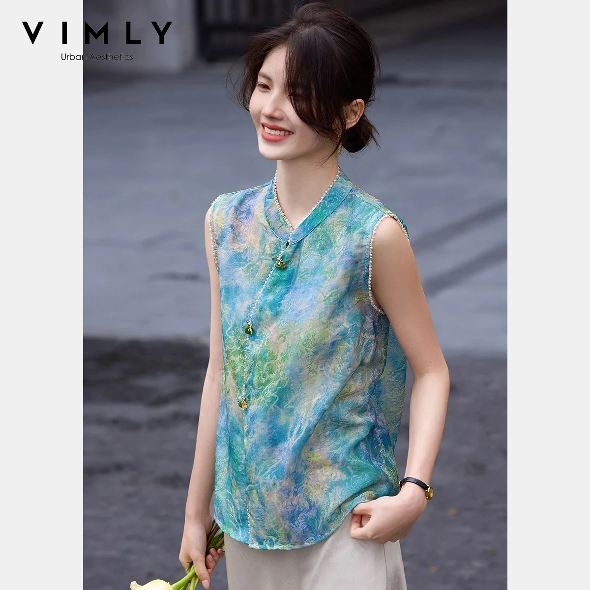 VIMLY Elegant Printed Mandarin Collar Sleeveless Blouse for Women 2026 Summer Chinese Style Pearl Trim Top Casual Shirt 31138
VIMLY Elegant Printed Mandarin Collar Sleeveless Blouse for Women 2026 Summer Chinese Style Pearl Trim Top Casual Shirt 31138