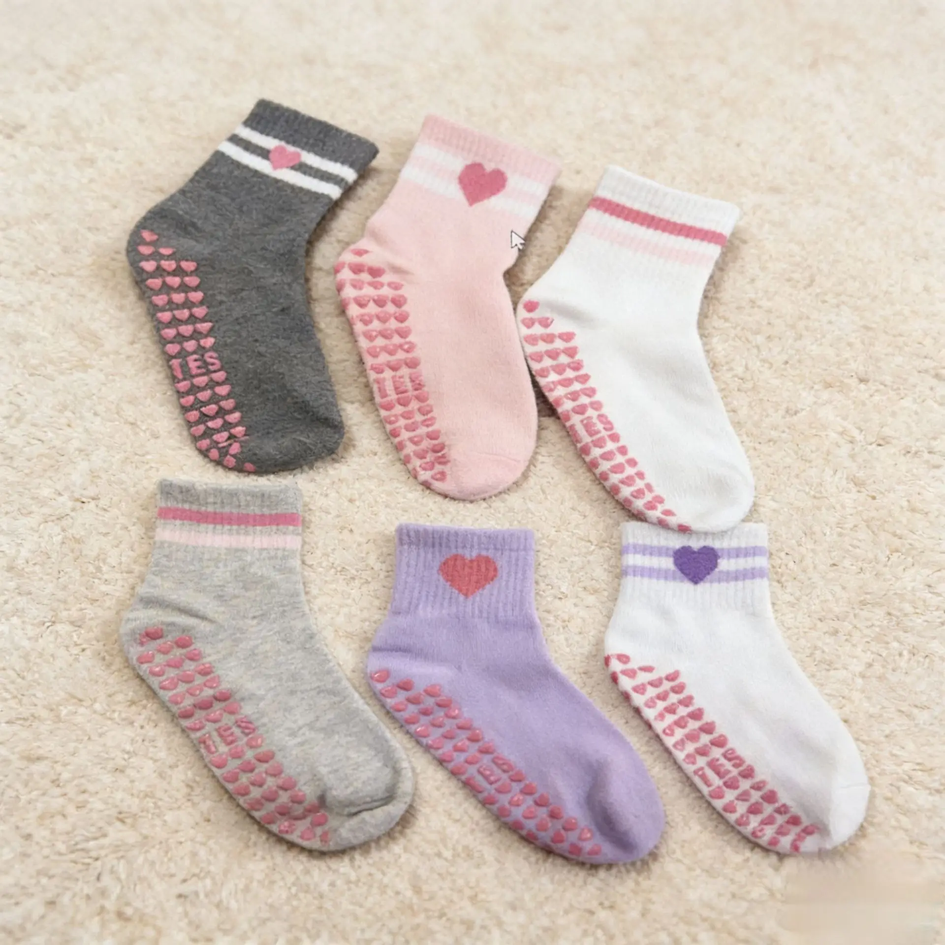 Yoga Socks Women Cotton Stripe Pile Heart Silicone Non-slip Grip Pilates Crew Socks
Yoga Socks Women Cotton Stripe Pile Heart Silicone Non-slip Grip Pilates Crew Socks