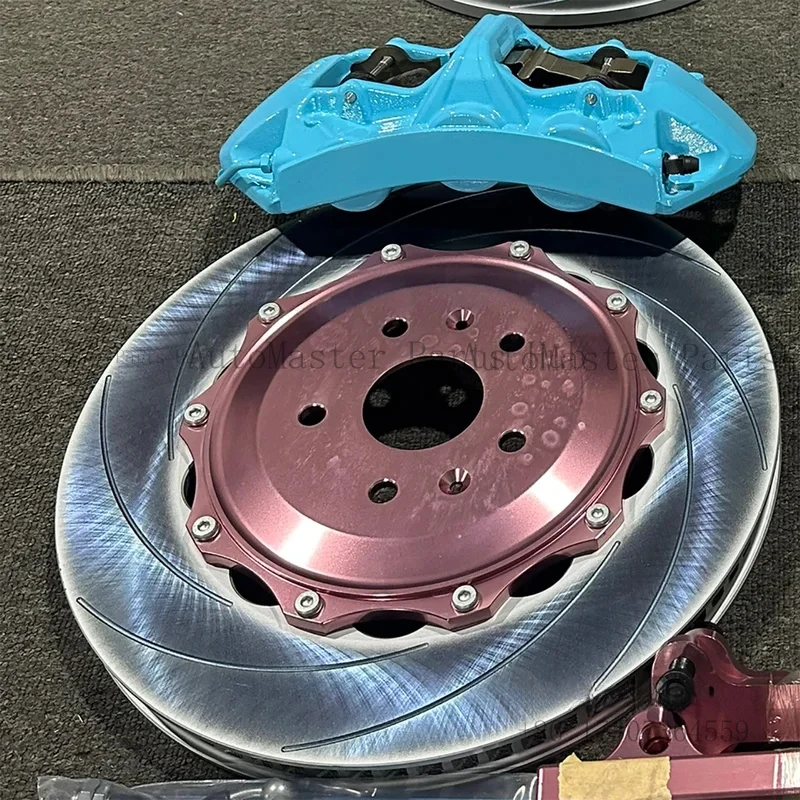 Specially Custom Q50 Red Sport 2 Piece Slotted Big Break Kit and Other Auto Brake Parts Front 6-Piston Rear 4-Piston
Specially Custom Q50 Red Sport 2 Piece Slotted Big Break Kit and Other Auto Brake Parts Front 6-Piston Rear 4-Piston