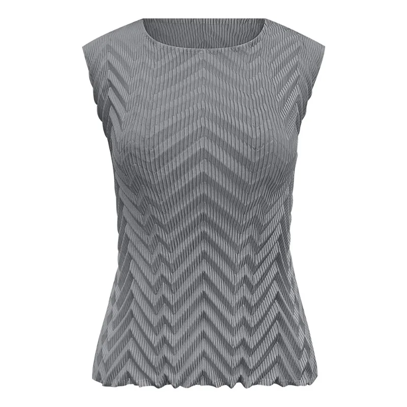 Miyake Pleated T-Shirt Summer New Gentle Wave Pattern Sleeveless Top Simple Slim Versatile Elegant Commuter Vest Women Clothing
Miyake Pleated T-Shirt Summer New Gentle Wave Pattern Sleeveless Top Simple Slim Versatile Elegant Commuter Vest Women Clothing