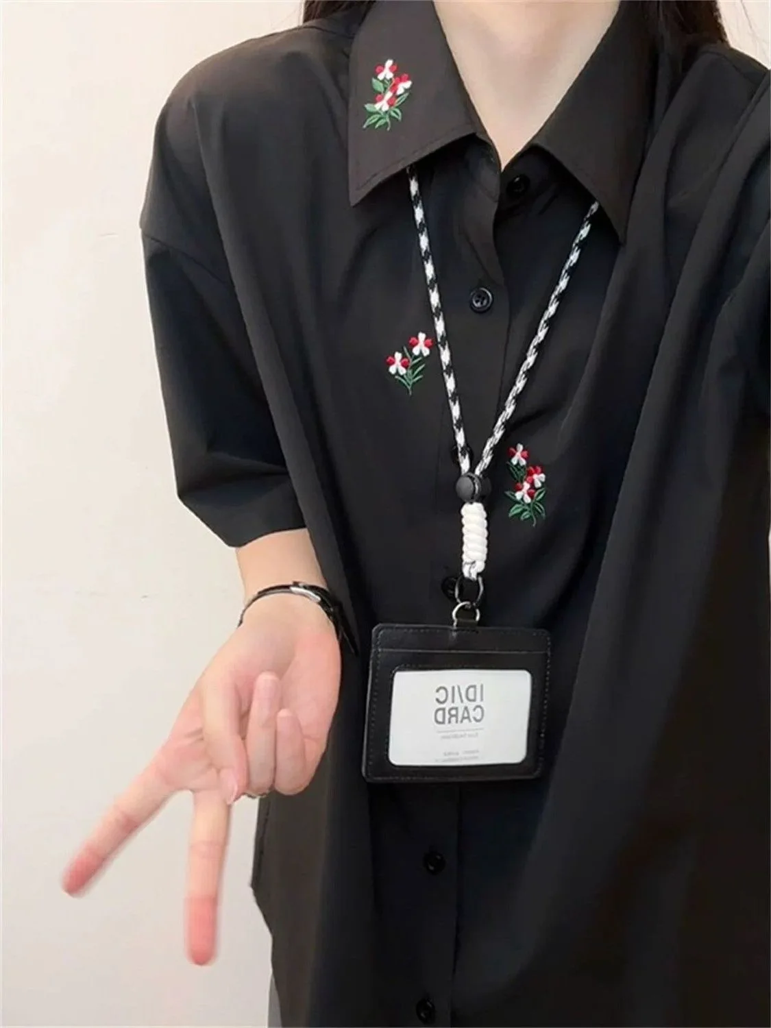 Casual Style Short Sleeve Embroidered Shirt Men's Lightweight Luxury Fashion Summer Breathable Polyester Fiber Boy's Shirt
Casual Style Short Sleeve Embroidered Shirt Men's Lightweight Luxury Fashion Summer Breathable Polyester Fiber Boy's Shirt
