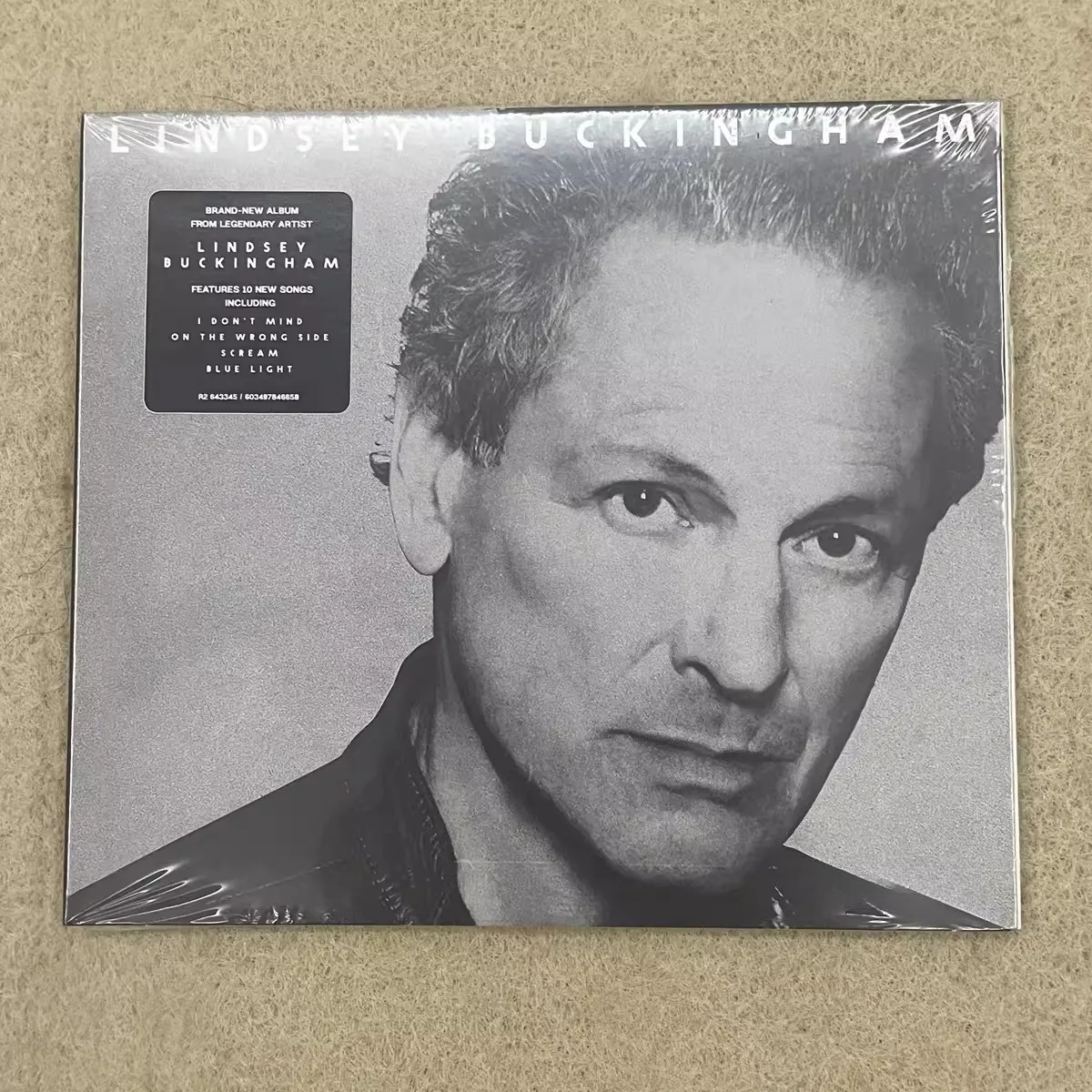 Lindsey Buckingham Lindsey Buckingham – Pop Rock Folk Guitar Singer-Songwriter Male Vocals Mac Core Member Music Collectible
Lindsey Buckingham Lindsey Buckingham – Pop Rock Folk Guitar Singer-Songwriter Male Vocals Mac Core Member Music Collectible