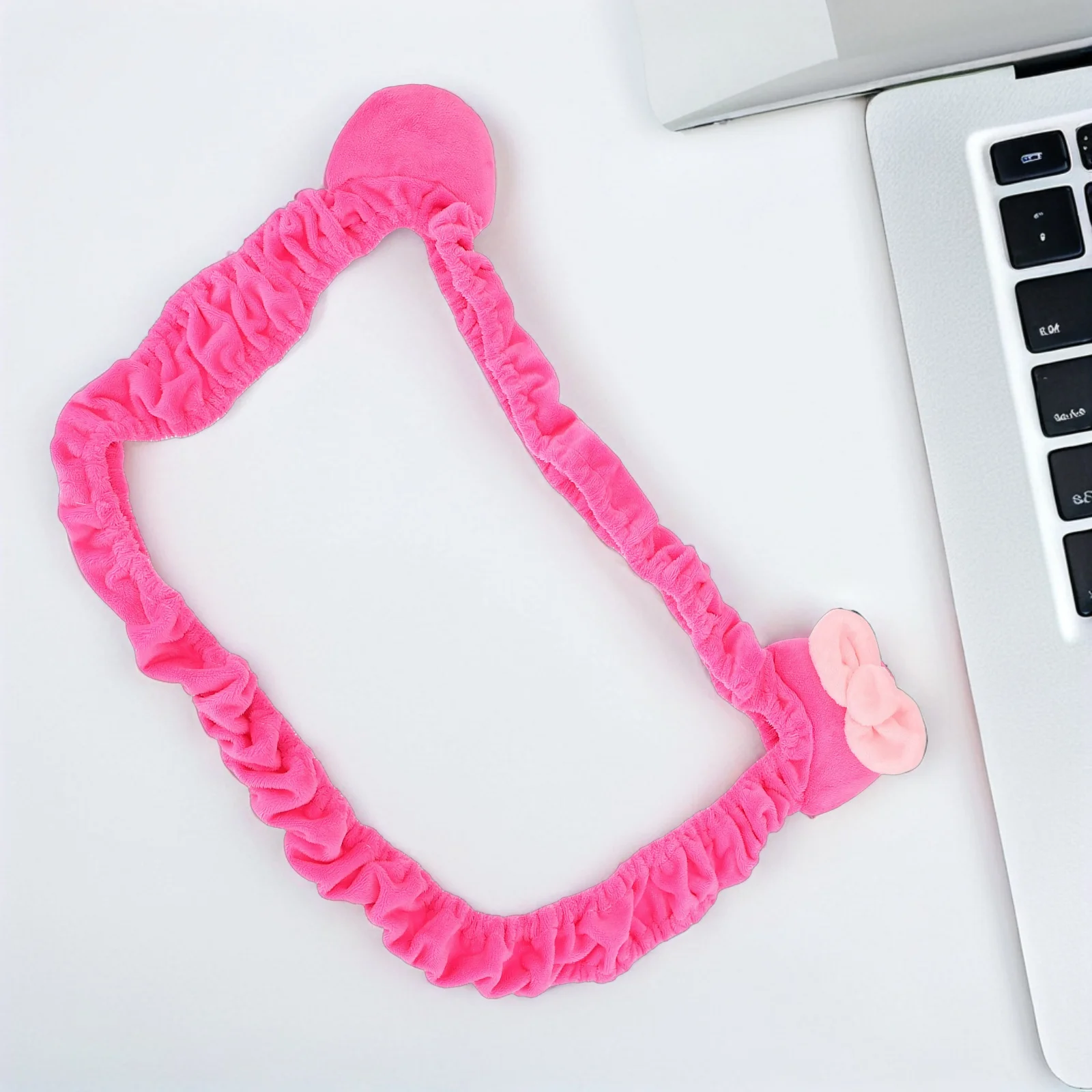 1pc Cute Computer Monitor Cover Dustproof Elastic 20-32 Inch Cat Ear Design Protective Bow Tie Display Decor
1pc Cute Computer Monitor Cover Dustproof Elastic 20-32 Inch Cat Ear Design Protective Bow Tie Display Decor