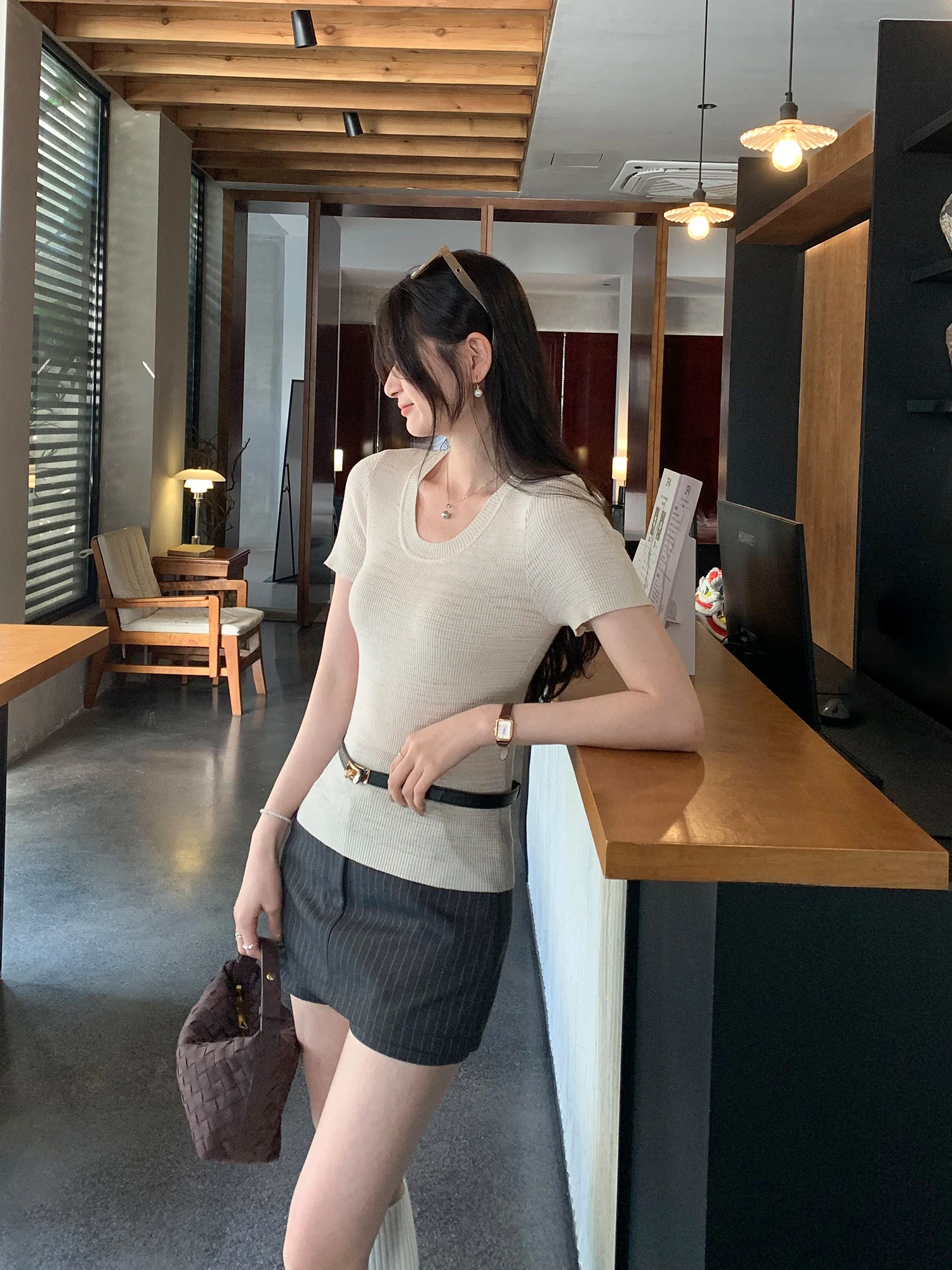 Laceel Linen Slim Fit Short Sleeve Knitted Top Women Summer New Unique Beautiful Small Shirt Korean Style Commute
Laceel Linen Slim Fit Short Sleeve Knitted Top Women Summer New Unique Beautiful Small Shirt Korean Style Commute