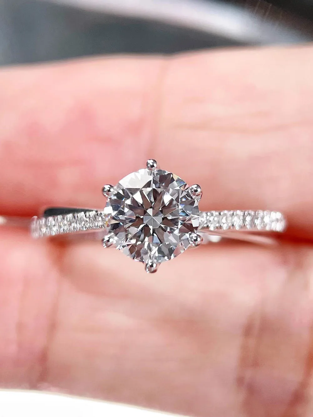 IGI Lab Growing Diamond Ring Round D Color 1 2 3Ct Solid 18K White Gold Ring Diamond wedding ring Factory Engagement Ring
IGI Lab Growing Diamond Ring Round D Color 1 2 3Ct Solid 18K White Gold Ring Diamond wedding ring Factory Engagement Ring