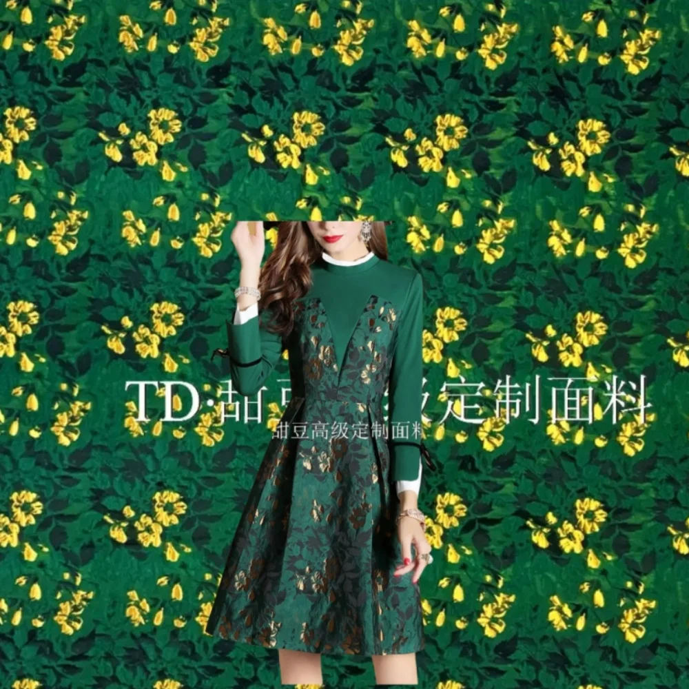 Парчовая жаккардовая ткань Цветочный костюм Пальто Платье Одежда Европейский бренд Модный дизайн Швейная оптовая продажа Материал Ткань на метр
Парчовая жаккардовая ткань Цветочный костюм Пальто Платье Одежда Европейский бренд Модный дизайн Швейная оптовая продажа Материал Ткань на метр