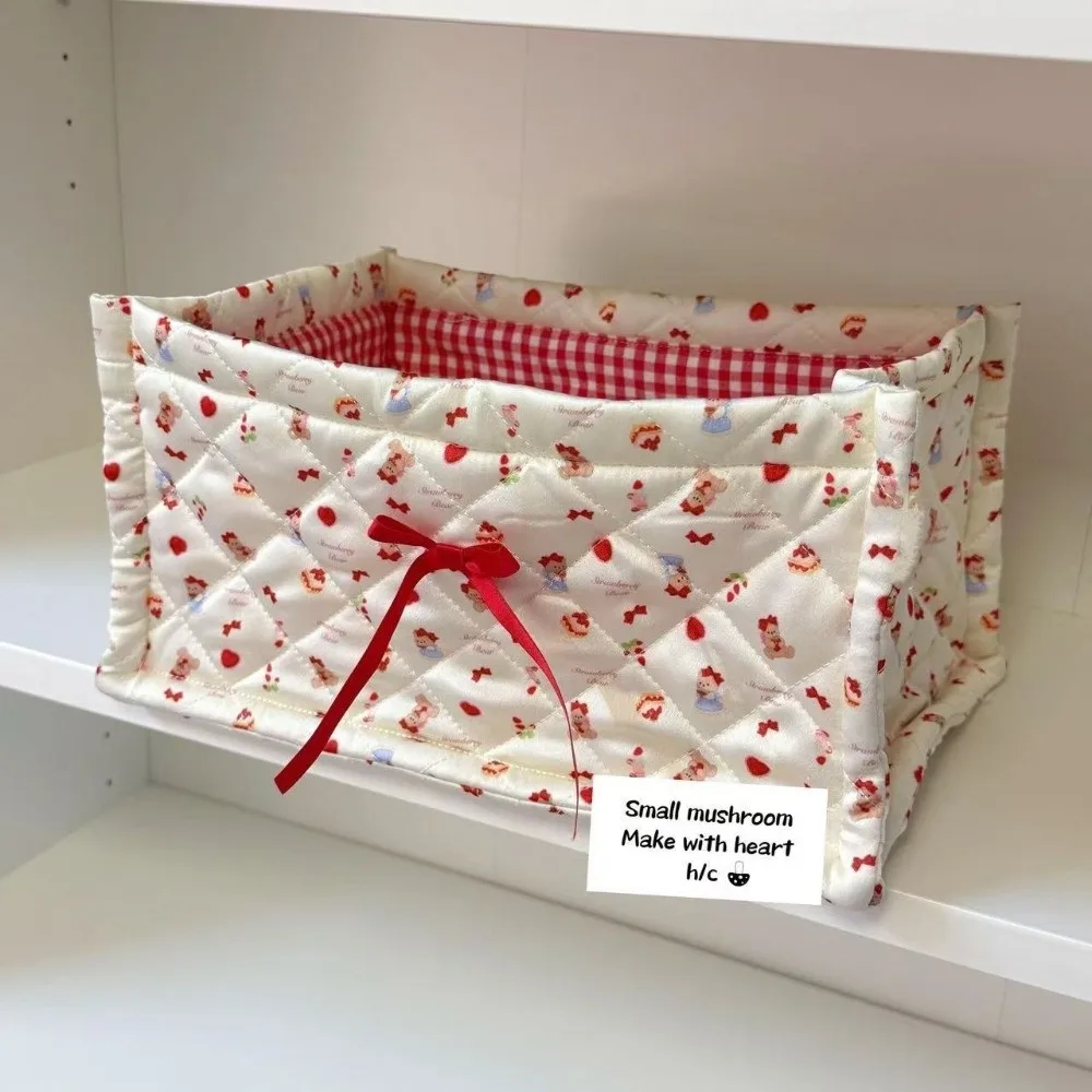 New Quilted Storage Basket Large Capacity Bear Bow Makeup Bag Cute Cotton Desktop Storage Box Home Supplies
New Quilted Storage Basket Large Capacity Bear Bow Makeup Bag Cute Cotton Desktop Storage Box Home Supplies