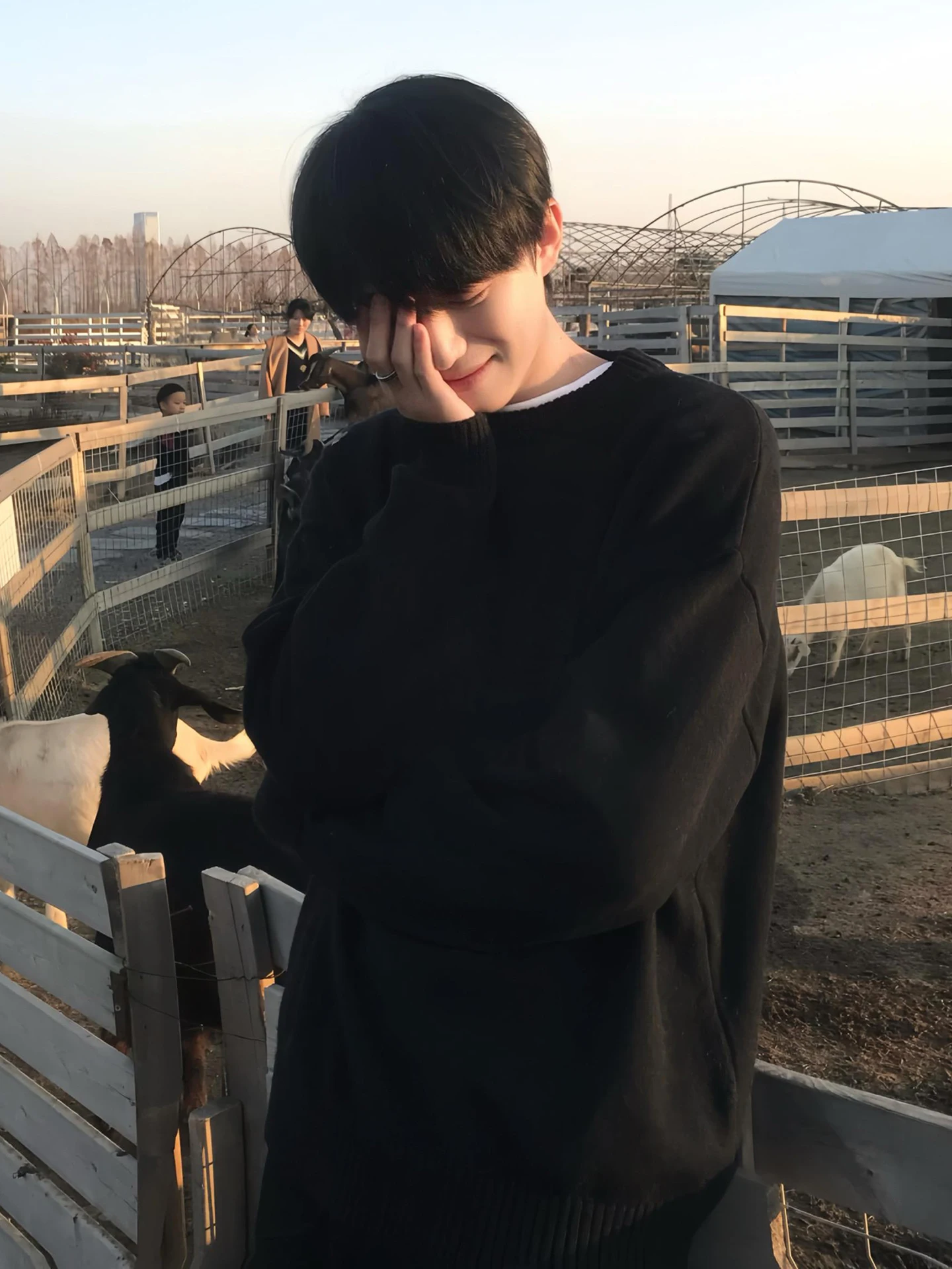 Мужская трикотажная футболка Cleanfit Thiened Fce, зимняя повседневная, комфортная, свободного кроя, с длинным рукавом
Мужская трикотажная футболка Cleanfit Thiened Fce, зимняя повседневная, комфортная, свободного кроя, с длинным рукавом