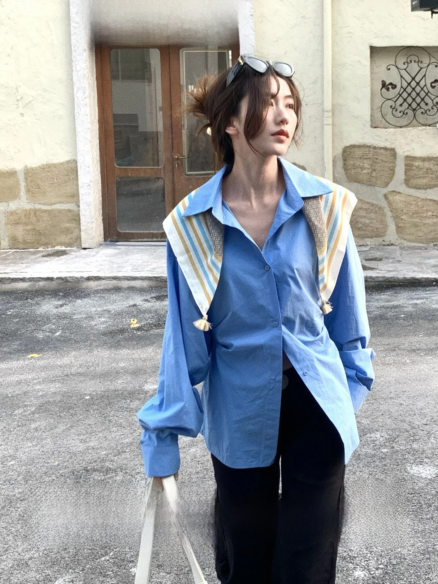 Новинка: Женская хлопковая рубашка свободного кроя с рукавами «летучая мышь» и французским воротником, весенняя коллекция
Новинка: Женская хлопковая рубашка свободного кроя с рукавами «летучая мышь» и французским воротником, весенняя коллекция