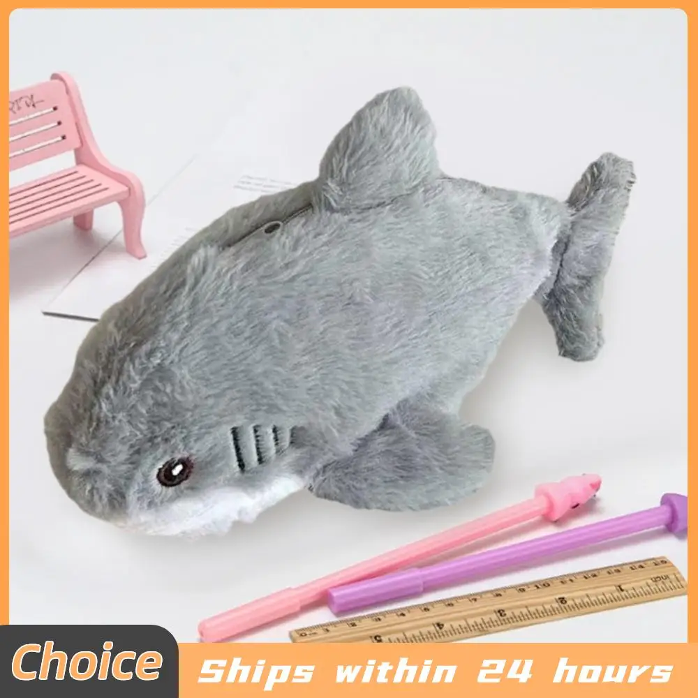 Пенал-аквариум с акулой, большой емкости, плюшевый, портативный, милый, для школьных и офисных принадлежностей
Пенал-аквариум с акулой, большой емкости, плюшевый, портативный, милый, для школьных и офисных принадлежностей