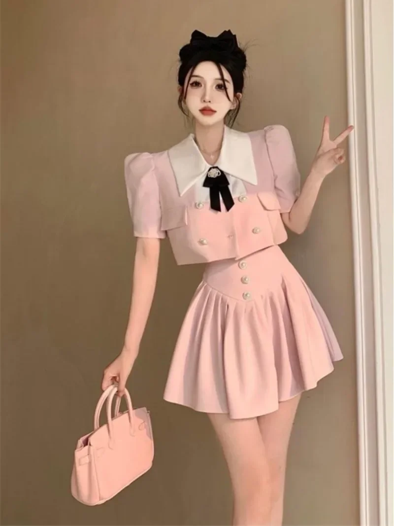 Spring and Summer New Korean Version of College Style Short-sleeved Thin Coat Top High Waist Half Summer Skirt Two Suits Women
Spring and Summer New Korean Version of College Style Short-sleeved Thin Coat Top High Waist Half Summer Skirt Two Suits Women