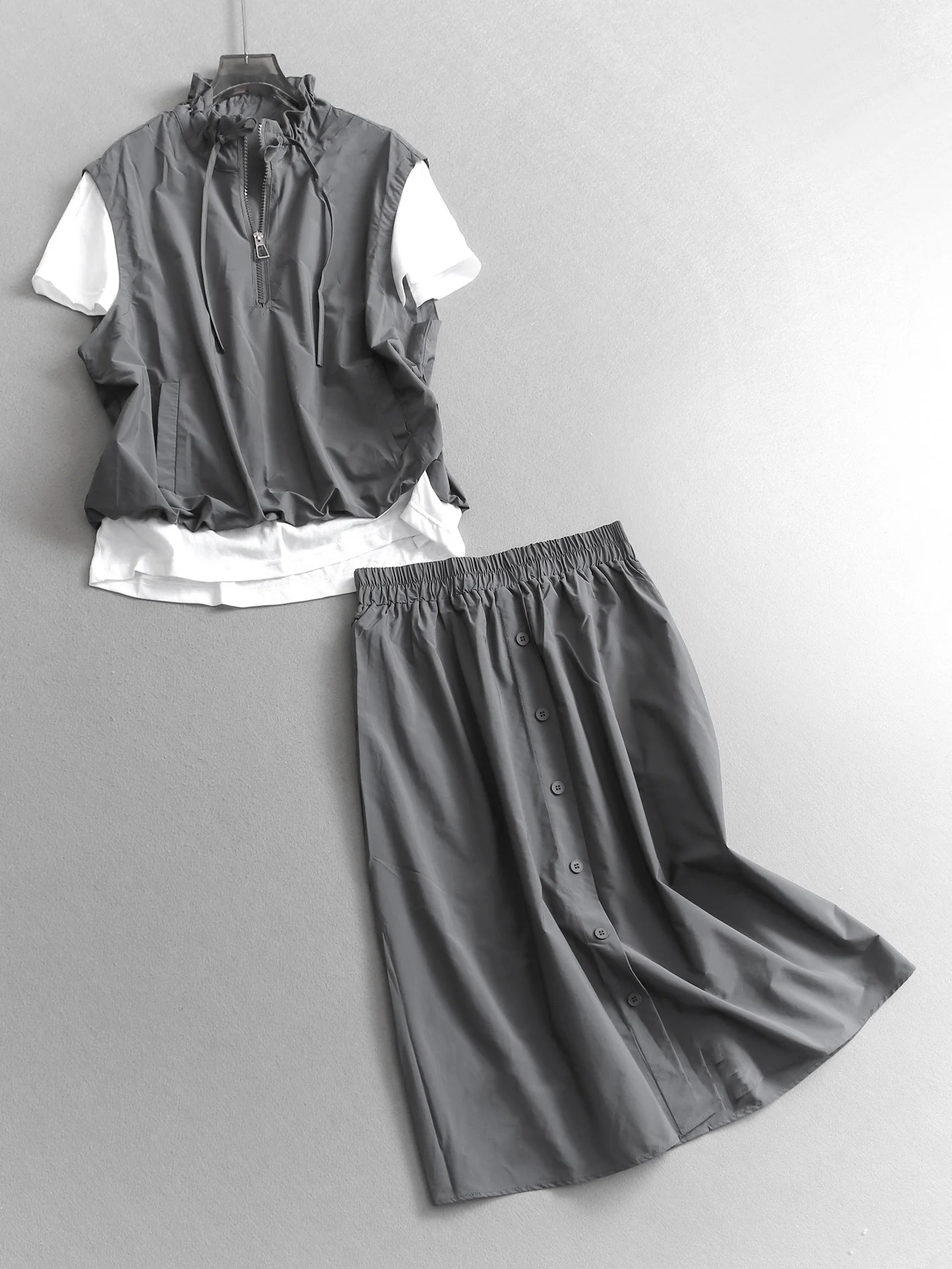 Color Block Drawstring Halfl Zip Short Sleeve Stand Collar Women's Set High Waist Skirt Fashion Summer Outfit T946
Color Block Drawstring Halfl Zip Short Sleeve Stand Collar Women's Set High Waist Skirt Fashion Summer Outfit T946
