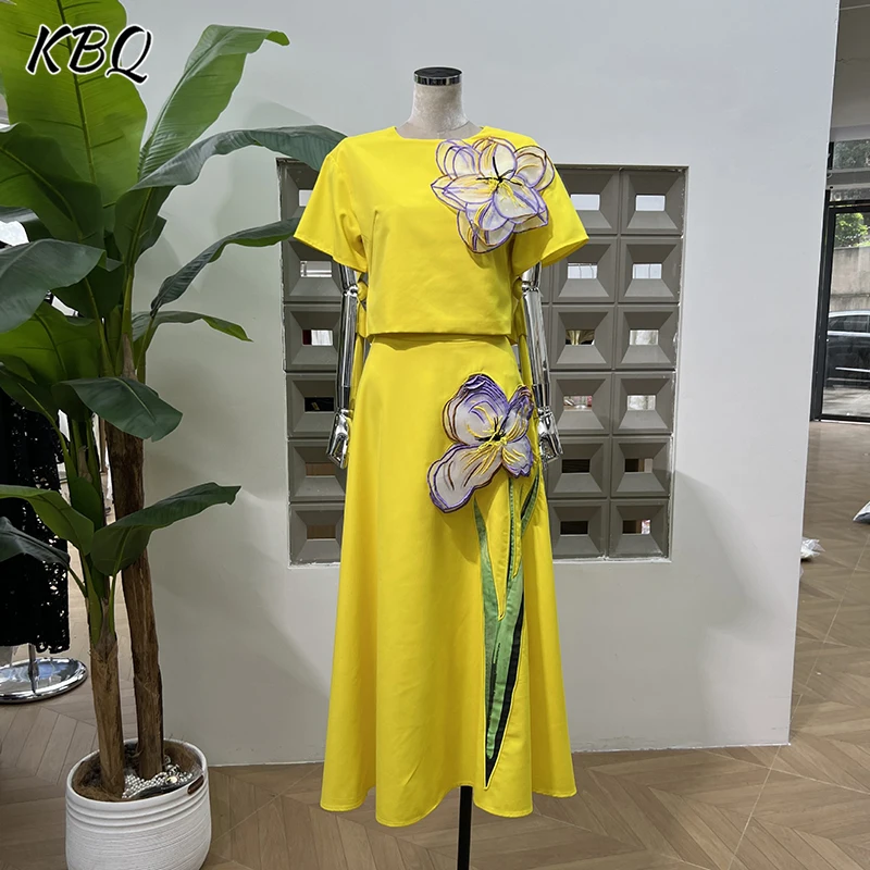 KBQ Spliced Appliques Two Piece Set for Women Round Neck Short Sleeve Top High Waist A Line Skirt Elegant Set Female Fashion New
KBQ Spliced Appliques Two Piece Set for Women Round Neck Short Sleeve Top High Waist A Line Skirt Elegant Set Female Fashion New