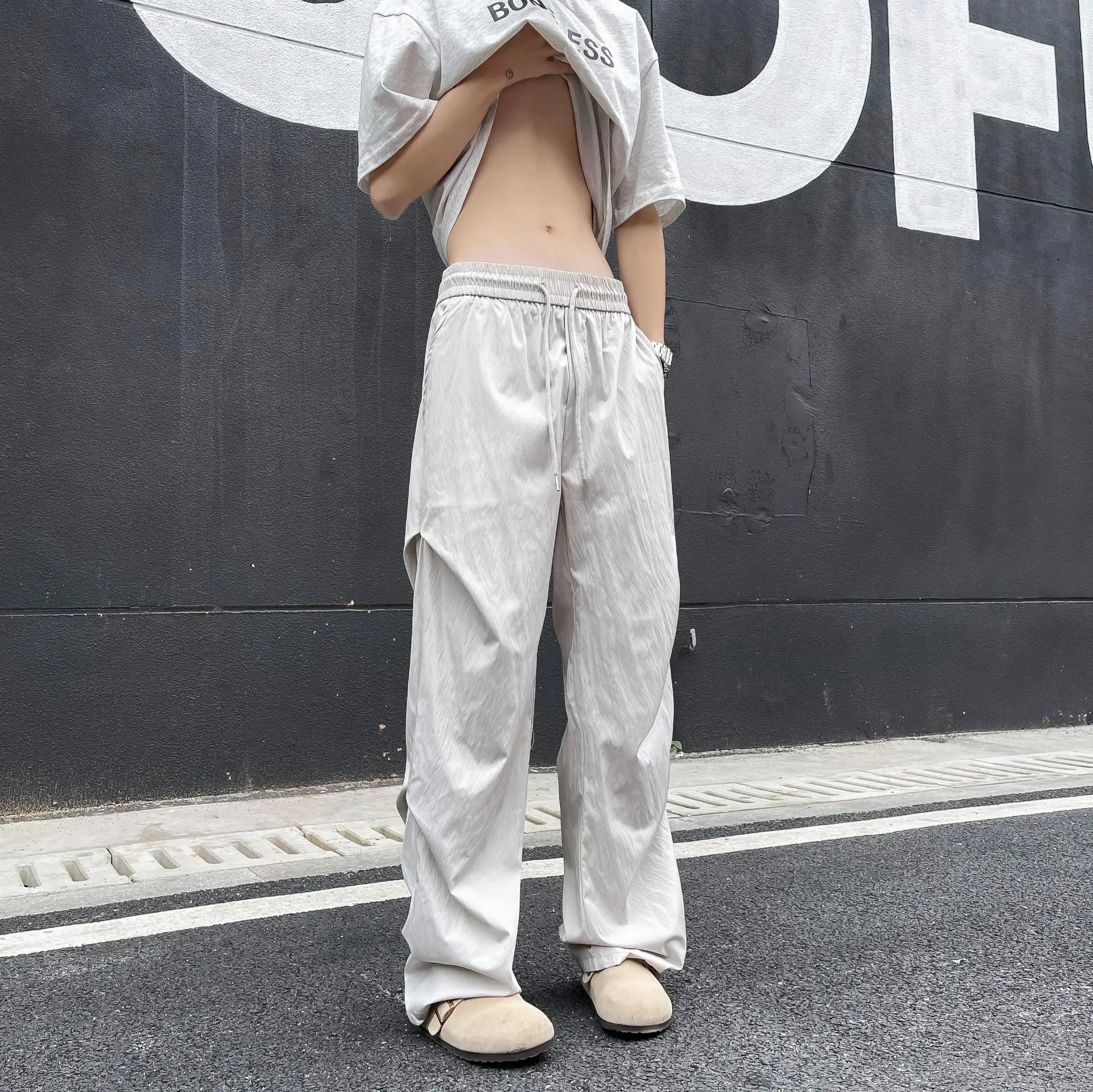 Quick drying casual pants for men in summer, thin, breathable, slimming, versatile, straight leg, loose and wide leg pants
Quick drying casual pants for men in summer, thin, breathable, slimming, versatile, straight leg, loose and wide leg pants