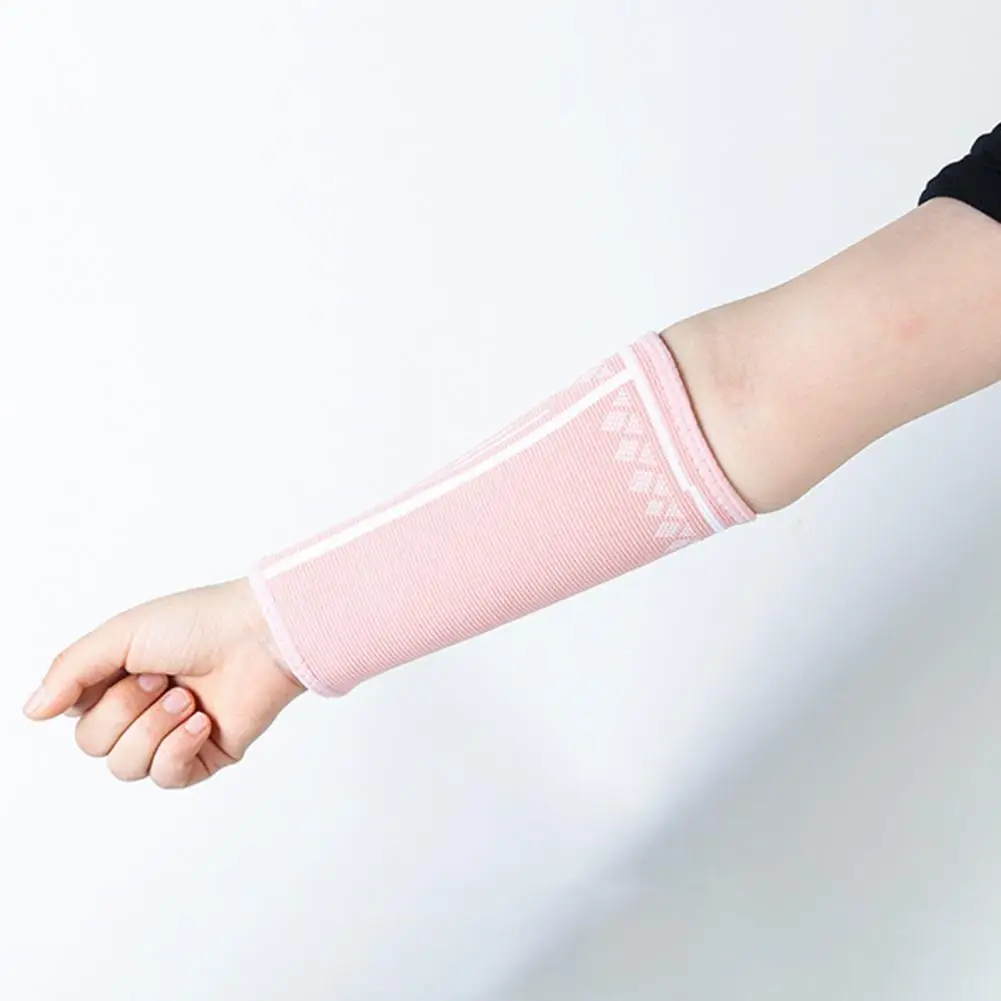 1 Pair Volleyball Padded Passing Forearm Hitting Sleeves Nylon Sweat-absorbing Sleeves Arm Protective Volleyball Arm Guard
1 Pair Volleyball Padded Passing Forearm Hitting Sleeves Nylon Sweat-absorbing Sleeves Arm Protective Volleyball Arm Guard