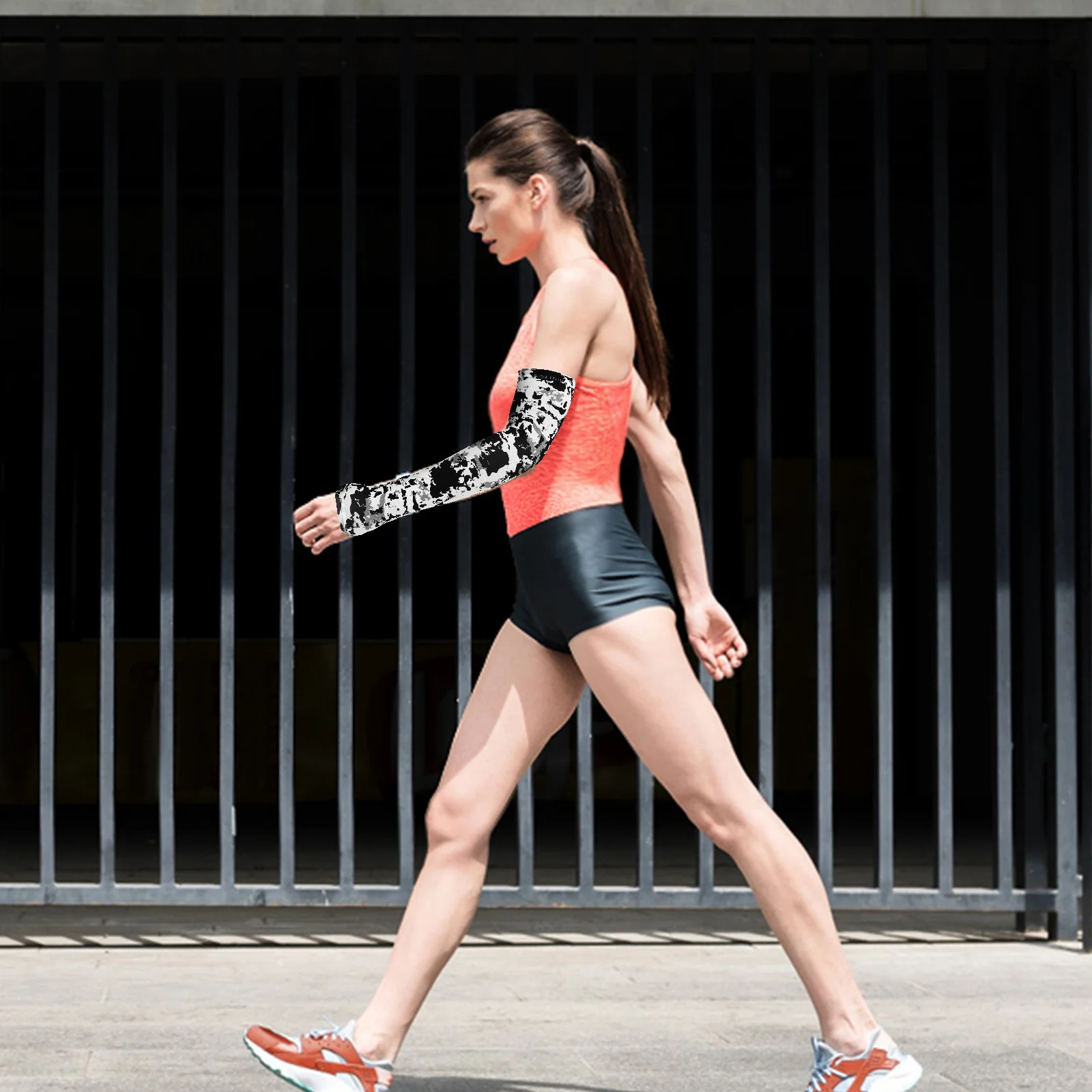 1Pair Women Arm Sleeves Camouflage Uv Protection Cooling Sun-Shading Protective Sleeves for Outdoor Hiking Running
1Pair Women Arm Sleeves Camouflage Uv Protection Cooling Sun-Shading Protective Sleeves for Outdoor Hiking Running