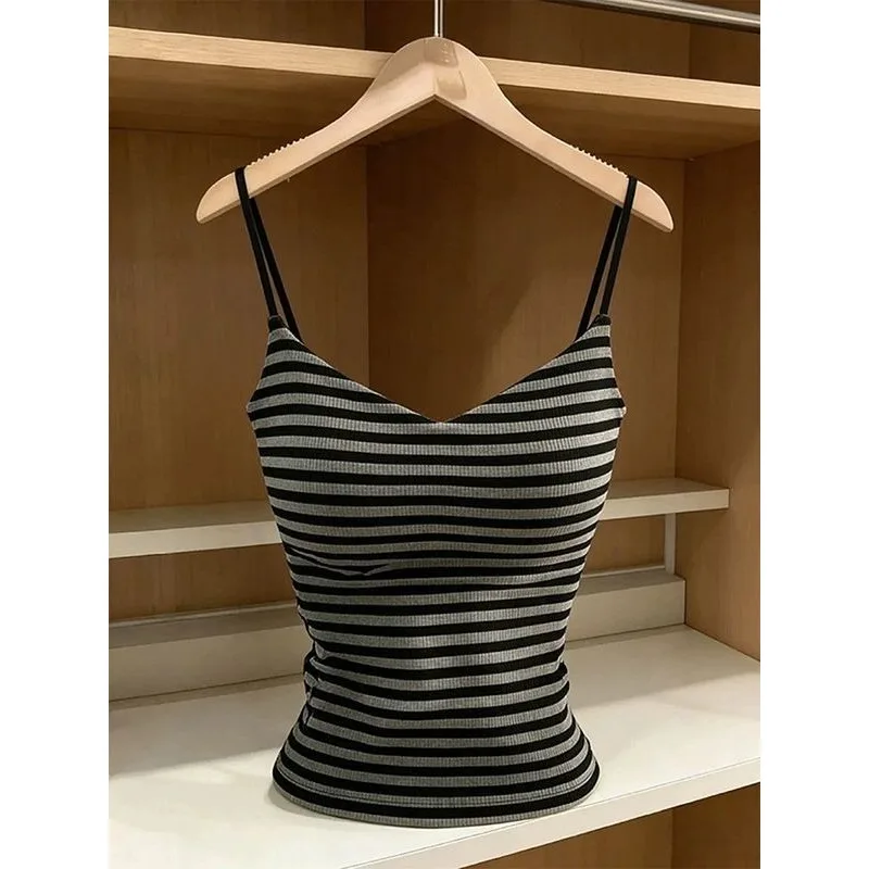 Y2K Striped Spaghetti Strap Tank Top Women Slim Fit V Neck Sleeveless Crop Top Summer Sexy Streetwear Camisole
Y2K Striped Spaghetti Strap Tank Top Women Slim Fit V Neck Sleeveless Crop Top Summer Sexy Streetwear Camisole