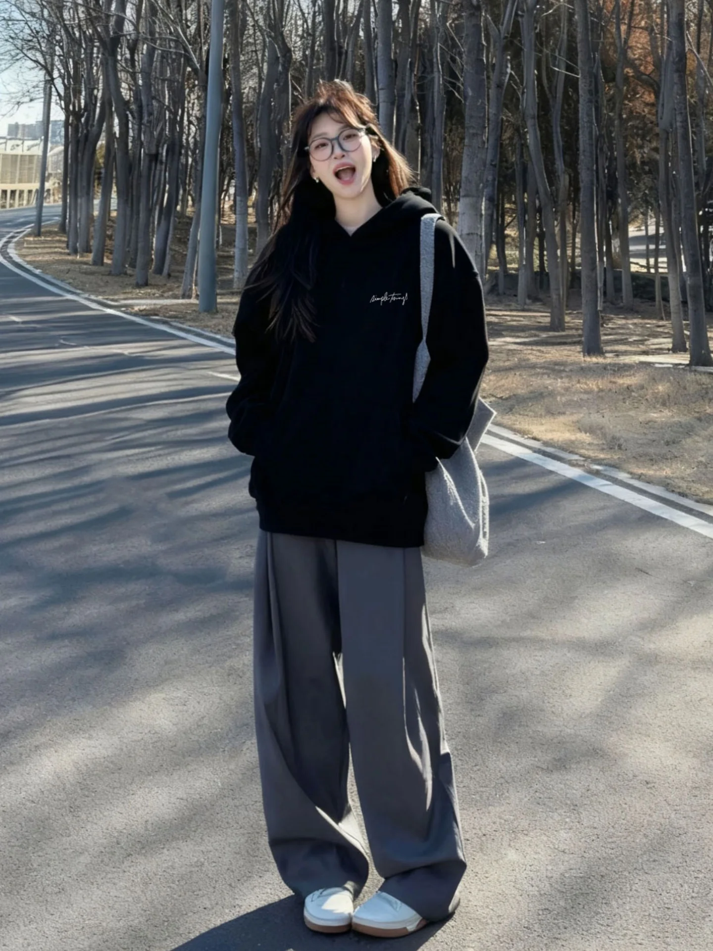 Loose Fit Hoodie Jacket Women's Thickened Fleece Lined Lazy Style Sweatshirt Outerwear Black Oversize Warm Autumn Winter Top
Loose Fit Hoodie Jacket Women's Thickened Fleece Lined Lazy Style Sweatshirt Outerwear Black Oversize Warm Autumn Winter Top