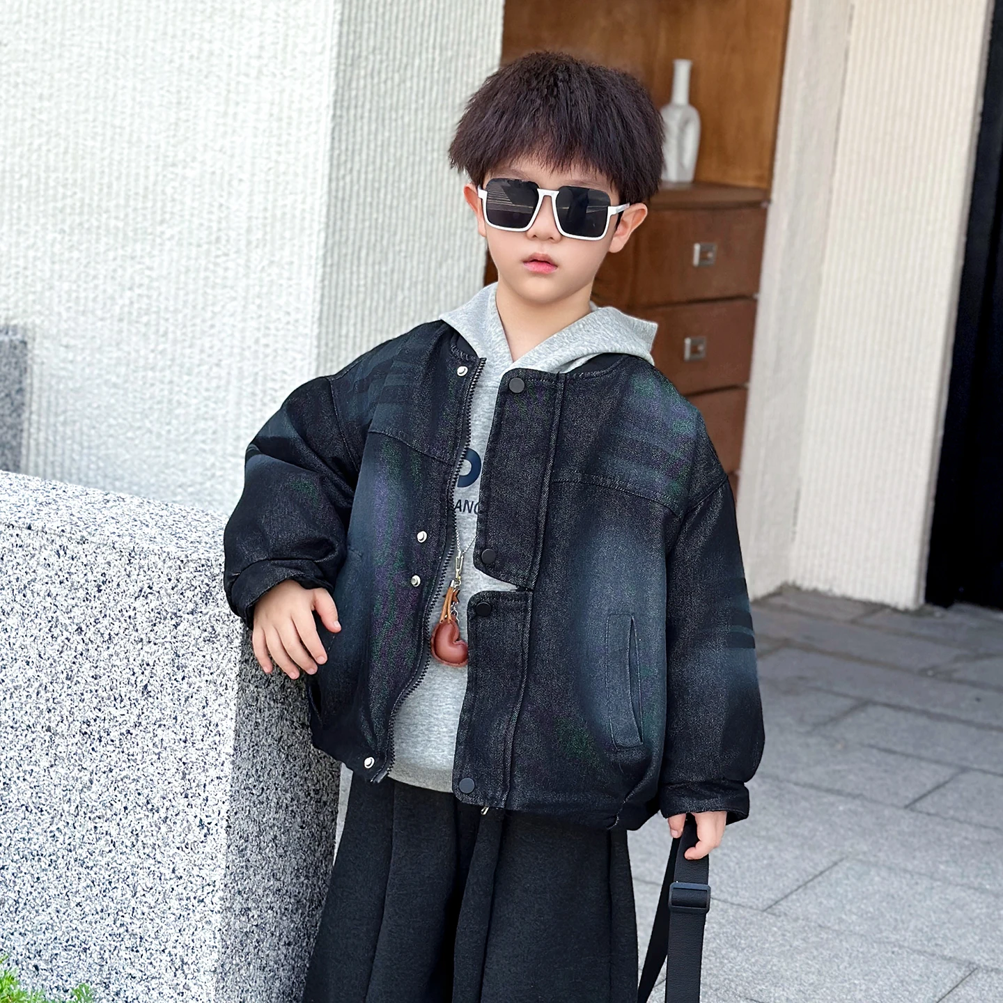 Thiened Fce Lined Boys Denim Jaet Autumn Winter New Sle Children's Faionable Baby Cotton Clothes Stand Fit Long...
Thiened Fce Lined Boys Denim Jaet Autumn Winter New Sle Children's Faionable Baby Cotton Clothes Stand Fit Long...