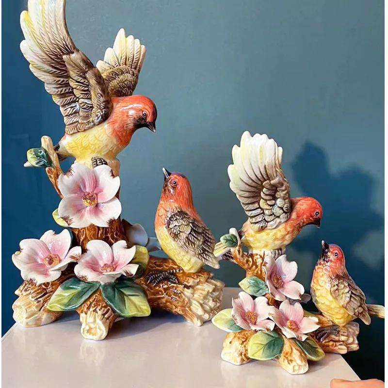 Летающие крылья Любовь Птица Ручная роспись керамические крафтовые украшения тонкая ручная работа Имитация животных винный шкаф домашний декор
Летающие крылья Любовь Птица Ручная роспись керамические крафтовые украшения тонкая ручная работа Имитация животных винный шкаф домашний декор