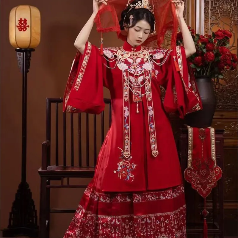 Hanfu female heavy industry embroidery flower wedding dress skirt stand collar shirt shoulder
Hanfu female heavy industry embroidery flower wedding dress skirt stand collar shirt shoulder