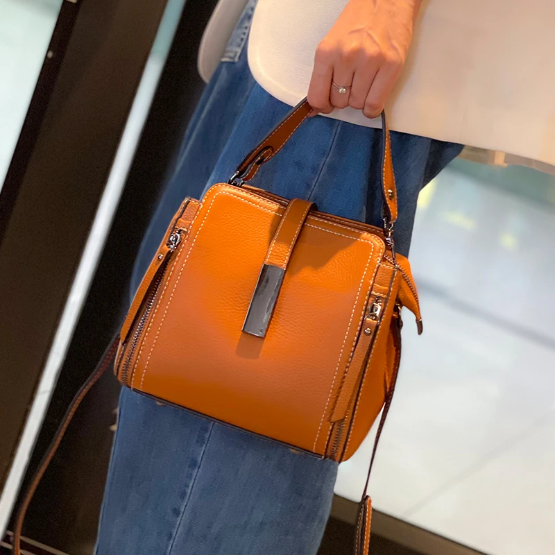 Woman Top Layer Cow Genuine Leather Versatile Women's Handbag High Quality Shoulder Bag Lady Commuting Crossbody Bucket Bags New
Woman Top Layer Cow Genuine Leather Versatile Women's Handbag High Quality Shoulder Bag Lady Commuting Crossbody Bucket Bags New