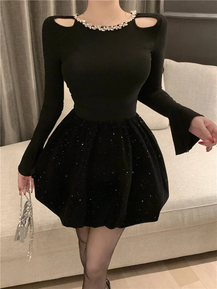 Vintage Glitter Diamond Beads O Neck Hollow Mini Dress Small Black Off Shoulder Women New Spring Long Sleeve Slim A Line Dress
Vintage Glitter Diamond Beads O Neck Hollow Mini Dress Small Black Off Shoulder Women New Spring Long Sleeve Slim A Line Dress