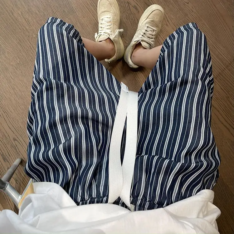 Big Size Men's Striped Ultra Lightweight Summer Cool Breathable Mid-Length Shorts 2026 New Casual Comfortable Trendy Style
Big Size Men's Striped Ultra Lightweight Summer Cool Breathable Mid-Length Shorts 2026 New Casual Comfortable Trendy Style