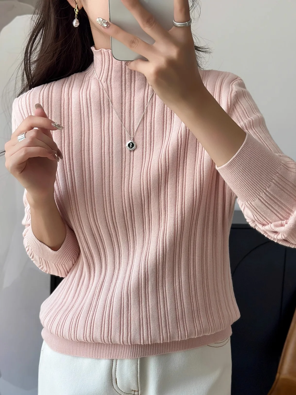 Утепленный женский вязаный свитер из чистого хлопка с высоким воротником: модный, универсальный, теплый базовый слой для ношения под одеждой
Утепленный женский вязаный свитер из чистого хлопка с высоким воротником: модный, универсальный, теплый базовый слой для ношения под одеждой