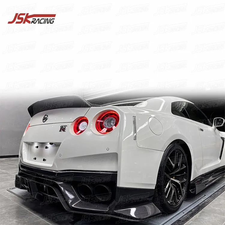 BLACK SAILS STYLE CARBON FIBER SIDE SKIRTS for 2017-2021 NISSAN GTR R35
BLACK SAILS STYLE CARBON FIBER SIDE SKIRTS for 2017-2021 NISSAN GTR R35