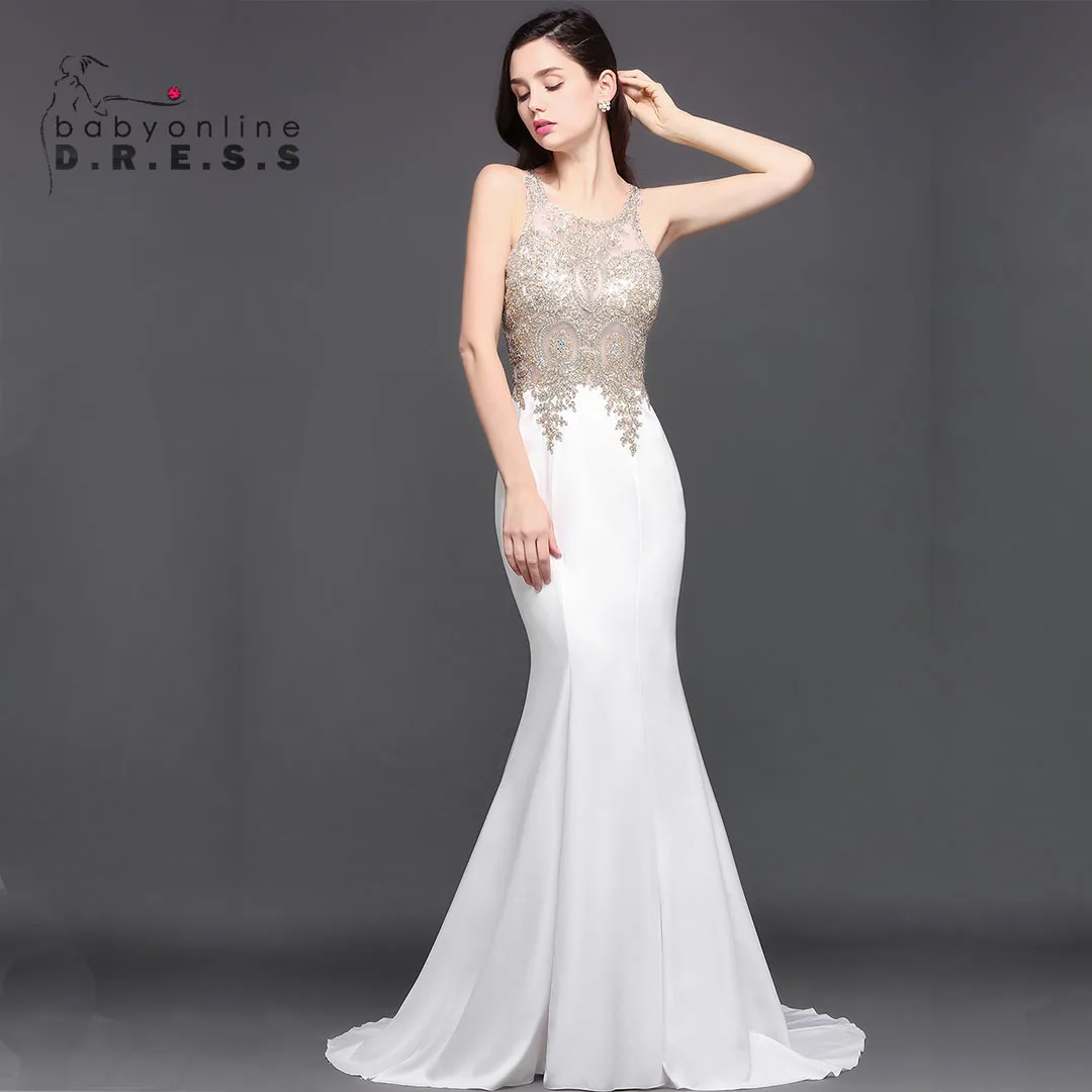 BABYONLINE Bridesmaid Dress Halter Neck Bodice Metallic Lace and Scattered with Shining Rhinestones Embroidered Sweep Train Gown
BABYONLINE Bridesmaid Dress Halter Neck Bodice Metallic Lace and Scattered with Shining Rhinestones Embroidered Sweep Train Gown