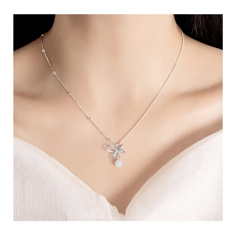 Kalaini Bow Pearl Necklace Temperament Sweet Wind Sweet Cool Spice Girl Collarbone Chain Rice Bead Snake Bone Chain
Kalaini Bow Pearl Necklace Temperament Sweet Wind Sweet Cool Spice Girl Collarbone Chain Rice Bead Snake Bone Chain