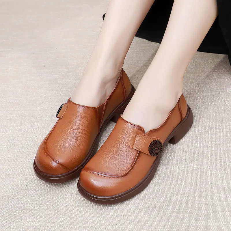 High Quality Leather Womens Low Heels Gray Moccasins Ladies Slip On Chic Ballet Flats Loafers Luxury Vintage Dress Shoes
High Quality Leather Womens Low Heels Gray Moccasins Ladies Slip On Chic Ballet Flats Loafers Luxury Vintage Dress Shoes
