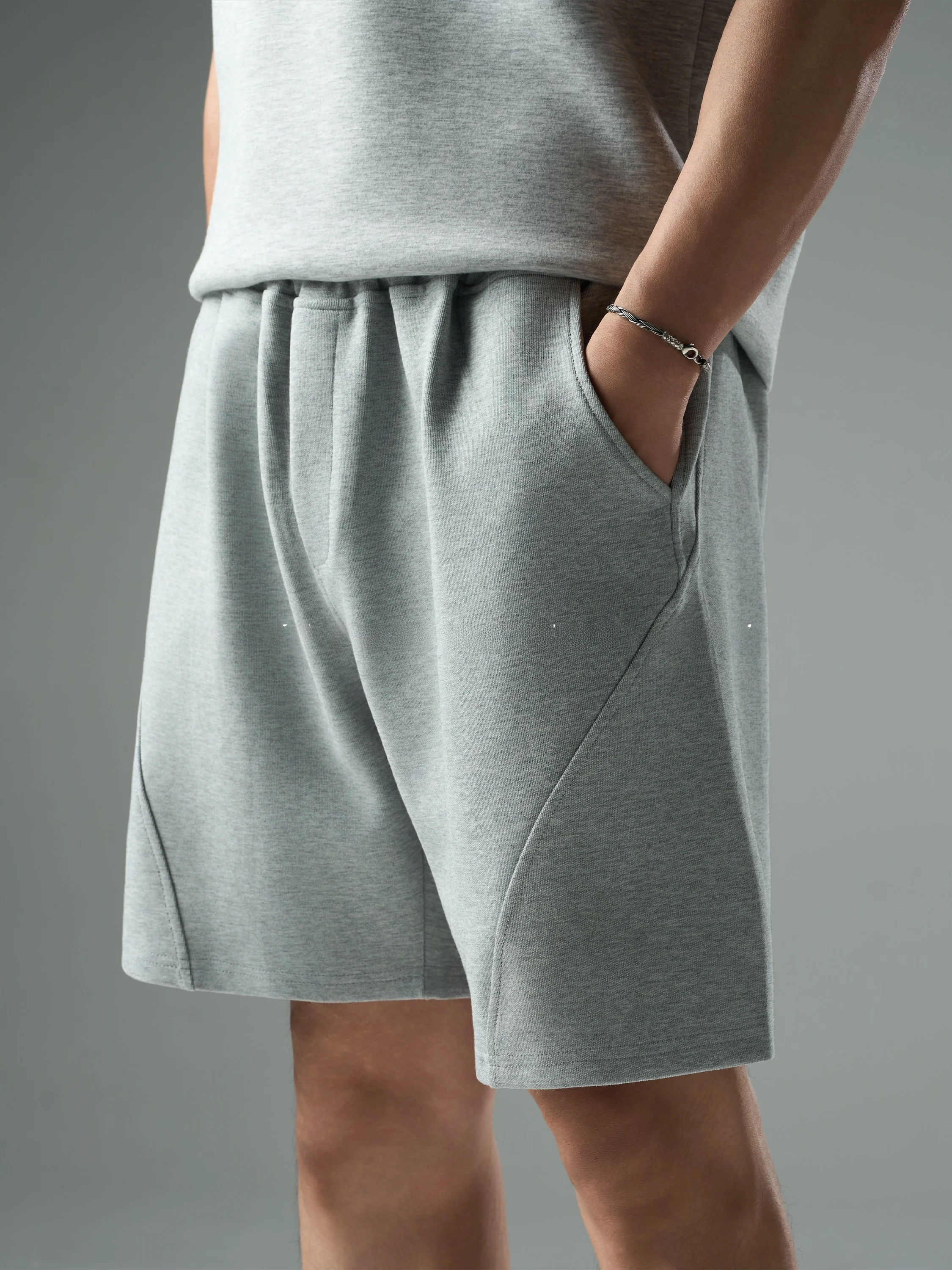 MPA Summer Deconstructed Cotton American Sport Fitn Training High Waist orts Men's Loose Straight Leg Trendy Casual Pants
MPA Summer Deconstructed Cotton American Sport Fitn Training High Waist orts Men's Loose Straight Leg Trendy Casual Pants