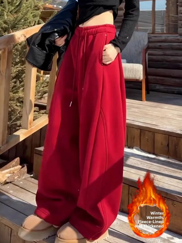 Red Drawstring Elastic Waist Scythe Sports Pants Thickened Fleece Wide Leg Sweatpants Women's High Waist Commute Style
Red Drawstring Elastic Waist Scythe Sports Pants Thickened Fleece Wide Leg Sweatpants Women's High Waist Commute Style