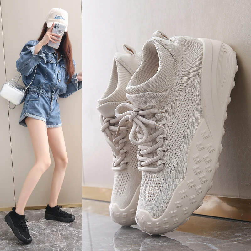 Весенне-летняя модная простая дышащая сетчатая обувь для пар, нескользящие износостойкие повседневные спортивные кроссовки на толстой подошве
Весенне-летняя модная простая дышащая сетчатая обувь для пар, нескользящие износостойкие повседневные спортивные кроссовки на толстой подошве
