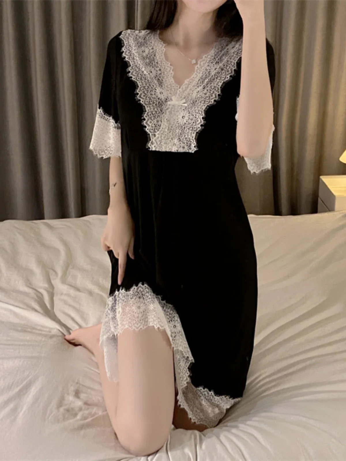 Summer Lace Sleep Dress Women's Short Sleeve Modal New Casual Black with Chest Pad Sleepwear Dress Sweet Style Home Leisure
Summer Lace Sleep Dress Women's Short Sleeve Modal New Casual Black with Chest Pad Sleepwear Dress Sweet Style Home Leisure