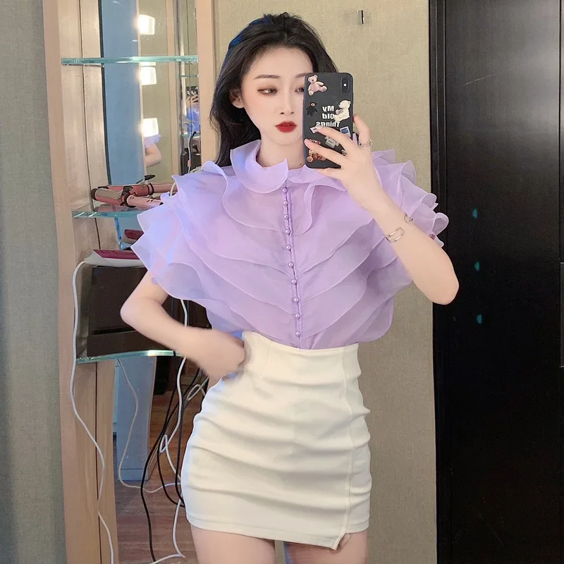 Sweet Layered Lace Trim Flared Sleeve Single Button Stand Collar Ogees See through Fashionable Versatile Women's Shirt
Sweet Layered Lace Trim Flared Sleeve Single Button Stand Collar Ogees See through Fashionable Versatile Women's Shirt
