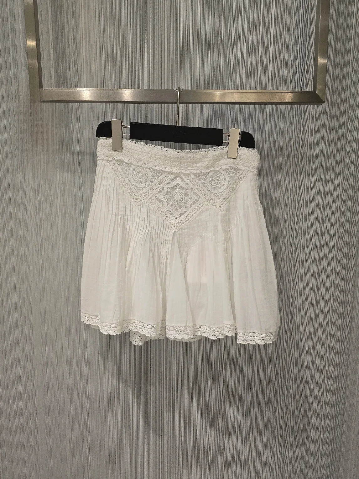 Sweet Lace Splicing Pleated Skirt High Waist Cotton Casual Fitness High Waist Style IS2025 Early Autumn New Holiday Style
Sweet Lace Splicing Pleated Skirt High Waist Cotton Casual Fitness High Waist Style IS2025 Early Autumn New Holiday Style