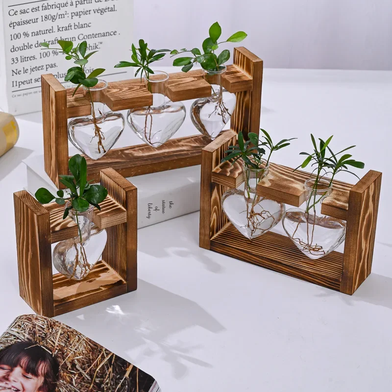 1pc Transparent Glass Vase With Wooden Frame, Heart-shaped Glass Vase For Hydroponic Plant Propagation, Air Plant Vase For Home
1pc Transparent Glass Vase With Wooden Frame, Heart-shaped Glass Vase For Hydroponic Plant Propagation, Air Plant Vase For Home